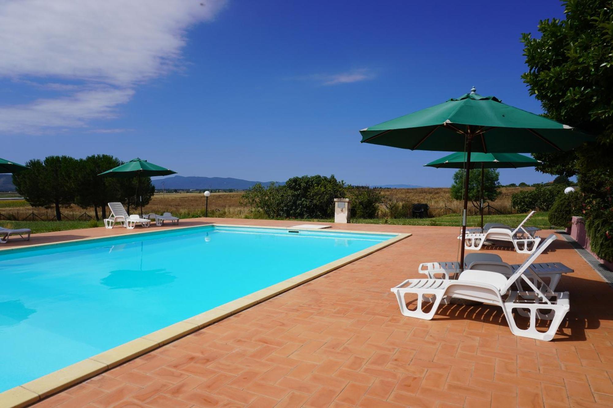 Agriturismo Podere Santa Virginia อัลบิเนีย ภายนอก รูปภาพ