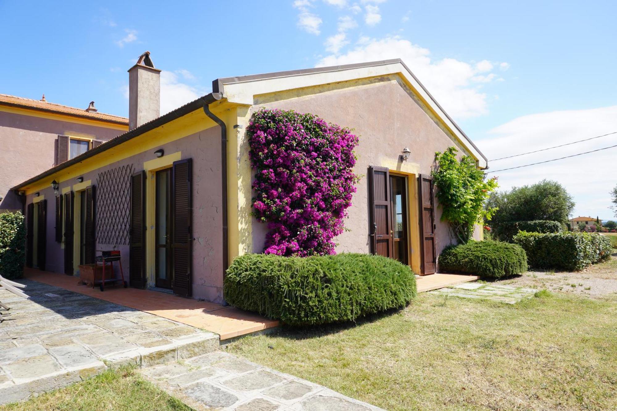 Agriturismo Podere Santa Virginia อัลบิเนีย ภายนอก รูปภาพ